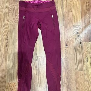 Lululemon pants, magenta, size 6
